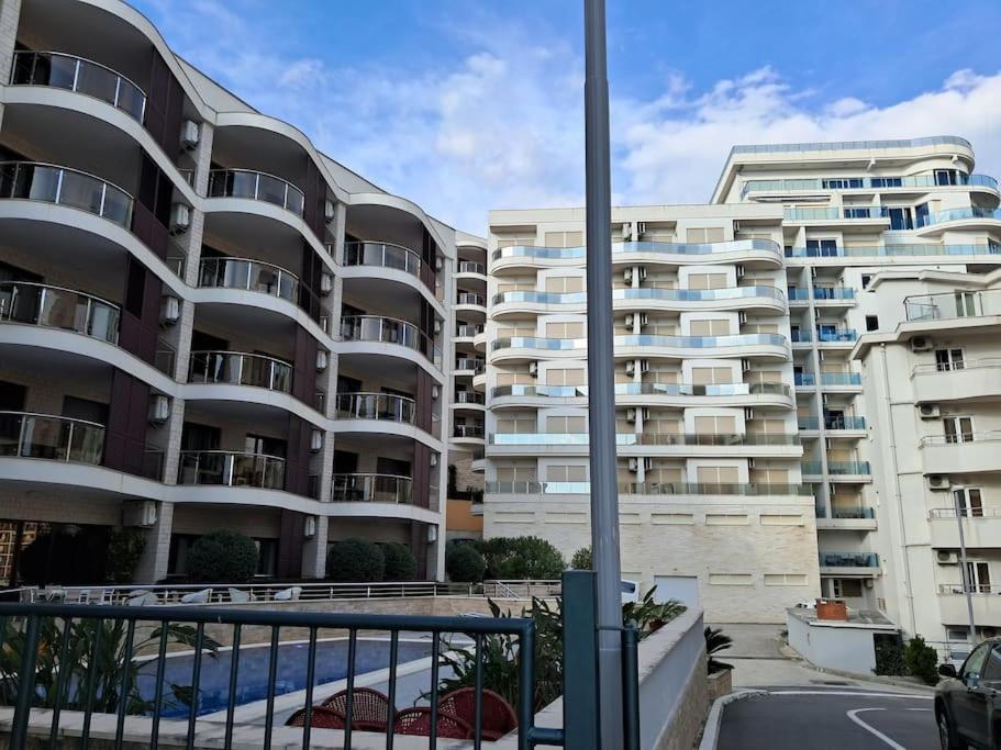 Holiday Home Apartment Budva Luaran gambar